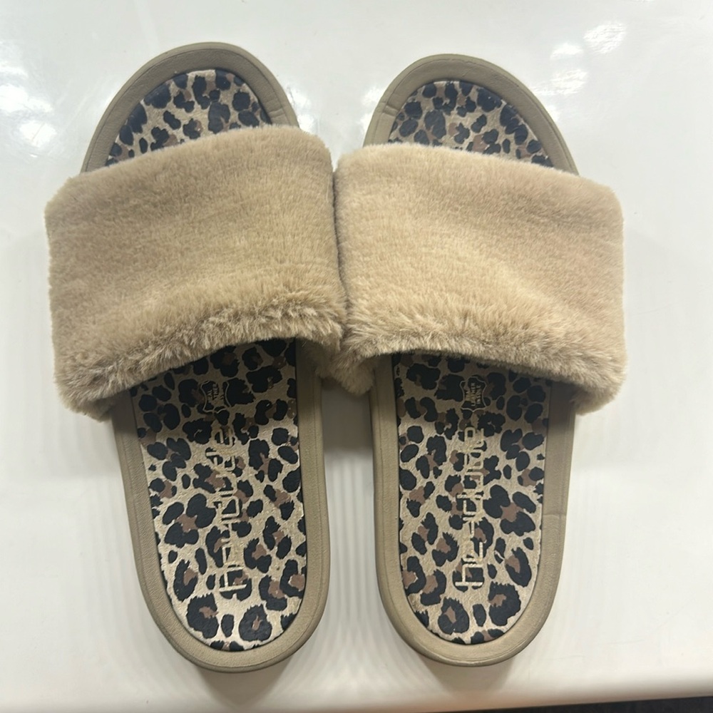 Hey Dude slippers
